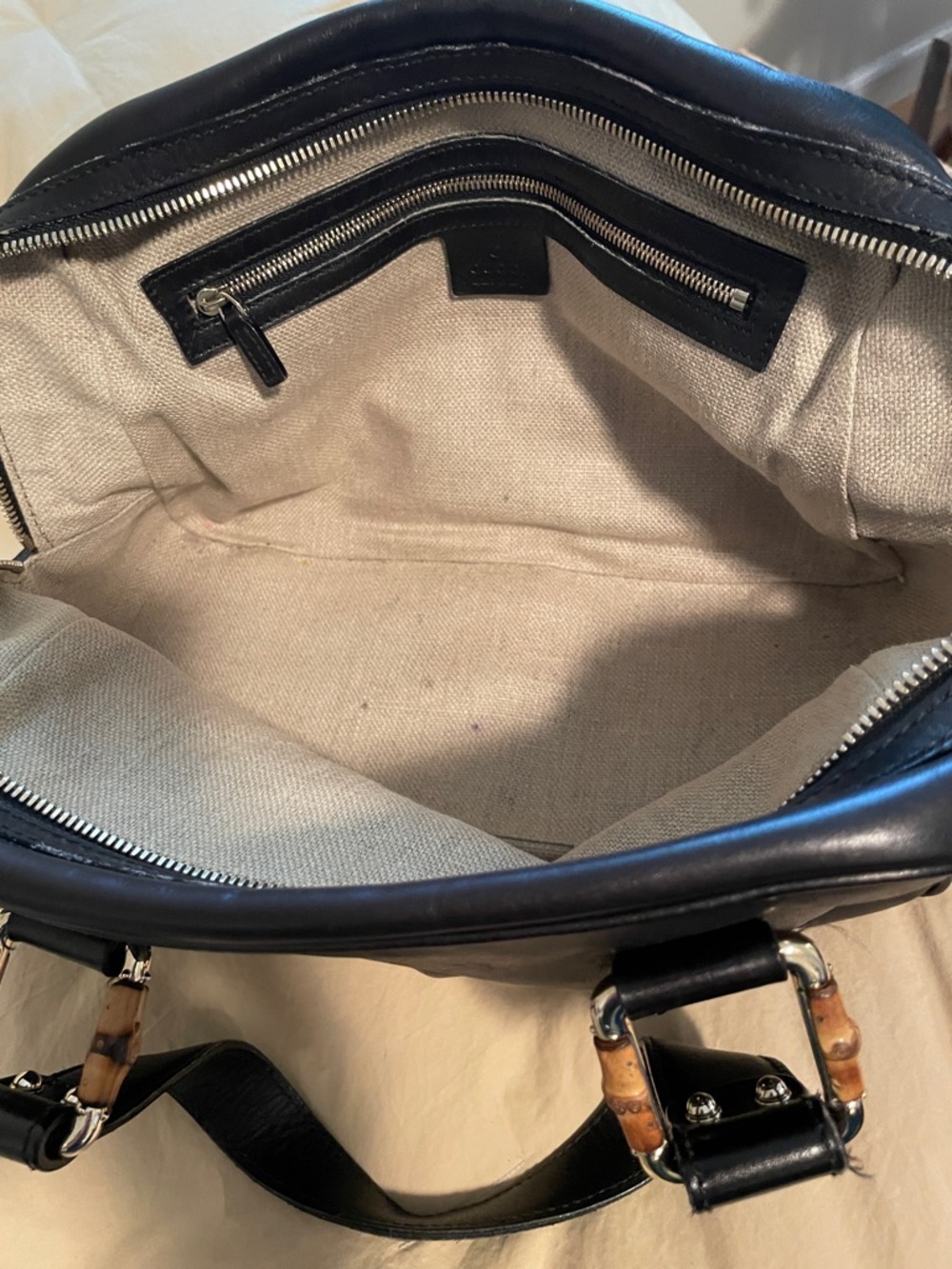 Gucci Black Leather Satchel with Gold and bamboo Accents - Picture 3 of 12